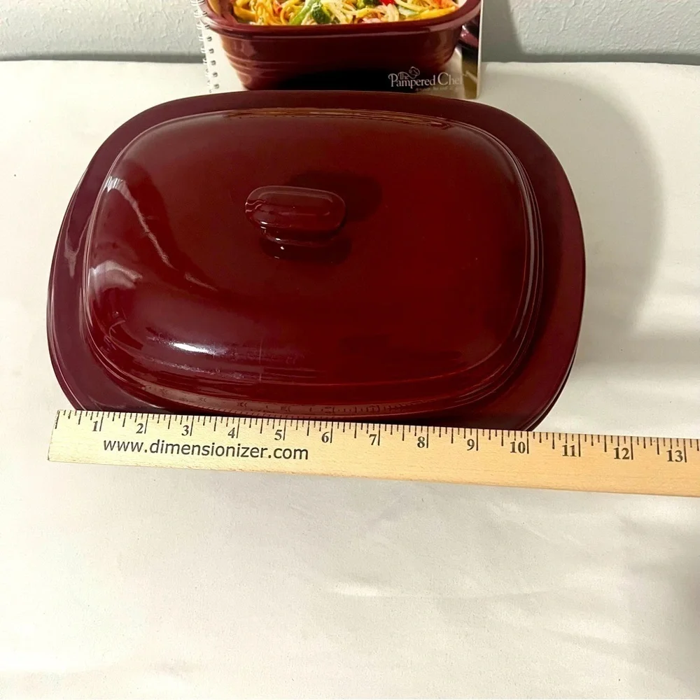 Pampered Chef Cranberry Deep Roaster Covered Baker Stoneware 3.1 Qt USA 5103 EUC